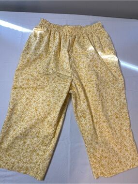 BonWorth Yellow Floral Elastic-Waist Capris